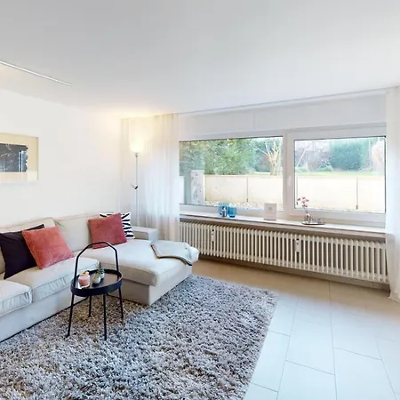 Gemuetliche Souterrain-wohnung Mit Blick Ins Gruene Lejlighed